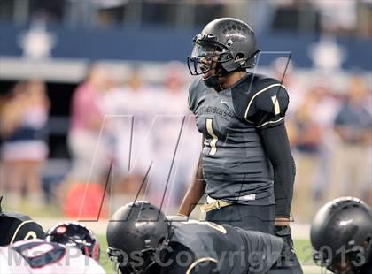 Thumbnail 2 in Centennial vs. South Oak Cliff (UIL 4A Area Playoff) photogallery.