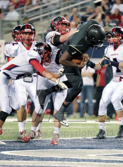 Thumbnail 2 in Centennial vs. South Oak Cliff (UIL 4A Area Playoff) photogallery.