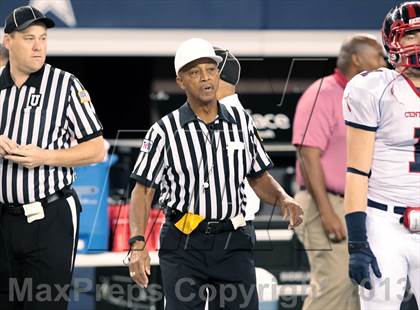 Thumbnail 2 in Centennial vs. South Oak Cliff (UIL 4A Area Playoff) photogallery.
