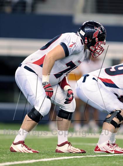 Thumbnail 3 in Centennial vs. South Oak Cliff (UIL 4A Area Playoff) photogallery.