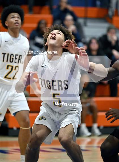 Thumbnail 3 in Rodriguez vs. Inderkum (Fortune Showcase) photogallery.