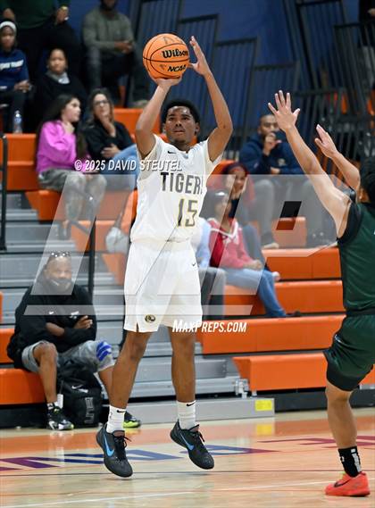 Thumbnail 2 in Rodriguez vs. Inderkum (Fortune Showcase) photogallery.