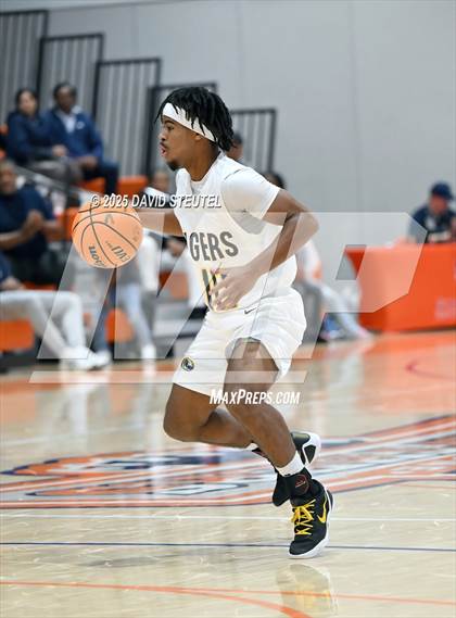 Thumbnail 2 in Rodriguez vs. Inderkum (Fortune Showcase) photogallery.