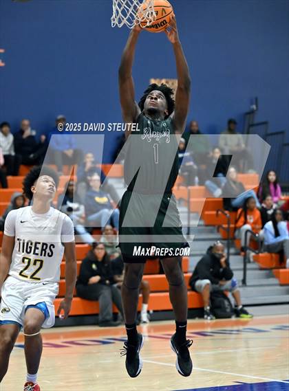 Thumbnail 1 in Rodriguez vs. Inderkum (Fortune Showcase) photogallery.