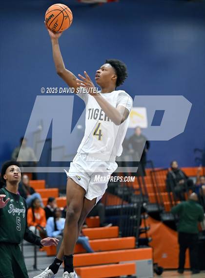 Thumbnail 1 in Rodriguez vs. Inderkum (Fortune Showcase) photogallery.