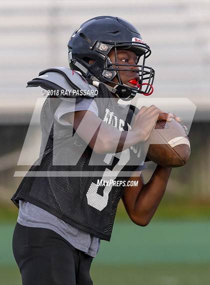 Thumbnail 1 in HHHE vs Eastport-South Manor Scrimmage photogallery.