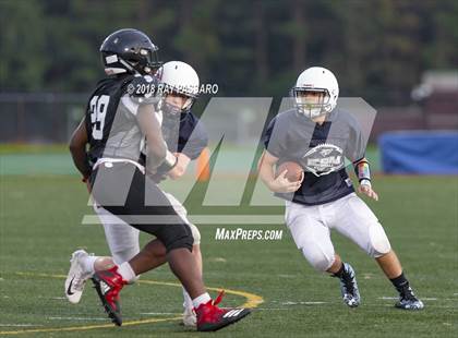 Thumbnail 3 in HHHE vs Eastport-South Manor Scrimmage photogallery.