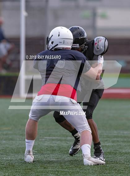 Thumbnail 2 in HHHE vs Eastport-South Manor Scrimmage photogallery.