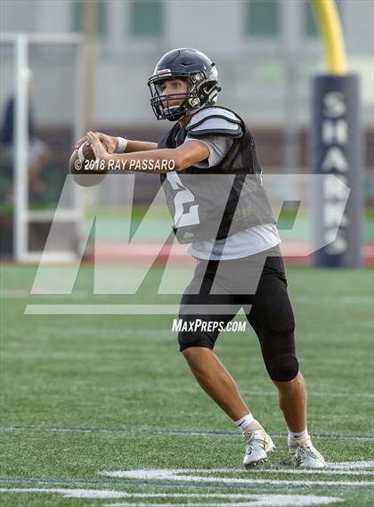 Thumbnail 3 in HHHE vs Eastport-South Manor Scrimmage photogallery.