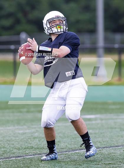Thumbnail 3 in HHHE vs Eastport-South Manor Scrimmage photogallery.