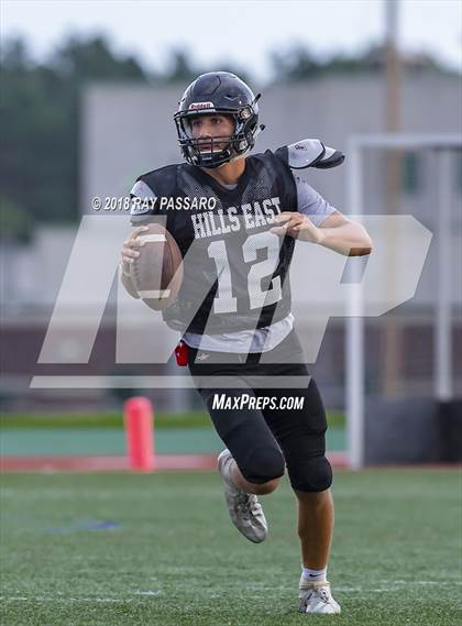Thumbnail 2 in HHHE vs Eastport-South Manor Scrimmage photogallery.