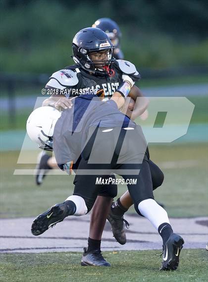 Thumbnail 1 in HHHE vs Eastport-South Manor Scrimmage photogallery.