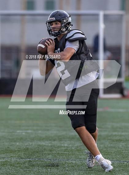 Thumbnail 3 in HHHE vs Eastport-South Manor Scrimmage photogallery.