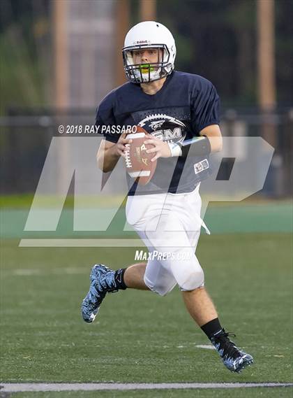 Thumbnail 2 in HHHE vs Eastport-South Manor Scrimmage photogallery.