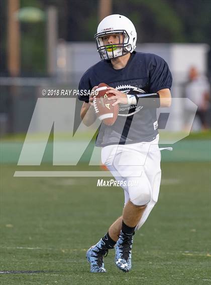 Thumbnail 3 in HHHE vs Eastport-South Manor Scrimmage photogallery.