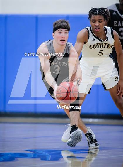 Thumbnail 3 in Calabasas vs. San Gabriel Academy (Spot Up Christmas Classic). photogallery.
