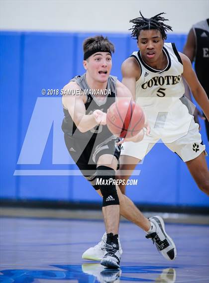 Thumbnail 2 in Calabasas vs. San Gabriel Academy (Spot Up Christmas Classic). photogallery.