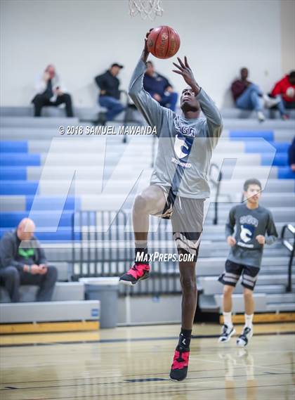 Thumbnail 3 in Calabasas vs. San Gabriel Academy (Spot Up Christmas Classic). photogallery.