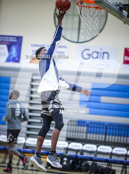 Thumbnail 2 in Calabasas vs. San Gabriel Academy (Spot Up Christmas Classic). photogallery.