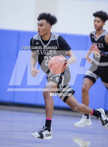 Thumbnail 2 in Calabasas vs. San Gabriel Academy (Spot Up Christmas Classic). photogallery.