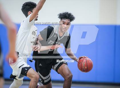 Thumbnail 3 in Calabasas vs. San Gabriel Academy (Spot Up Christmas Classic). photogallery.