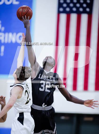 Thumbnail 3 in Calabasas vs. San Gabriel Academy (Spot Up Christmas Classic). photogallery.