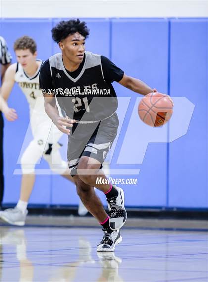 Thumbnail 2 in Calabasas vs. San Gabriel Academy (Spot Up Christmas Classic). photogallery.
