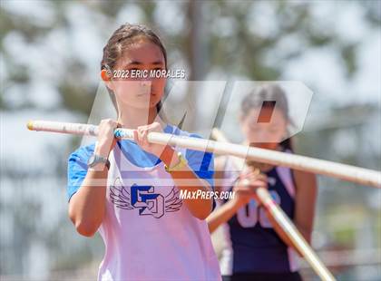 Thumbnail 3 in Viking Relays photogallery.