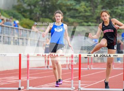 Thumbnail 2 in Viking Relays photogallery.