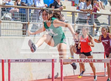 Thumbnail 3 in Viking Relays photogallery.