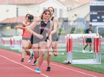 Thumbnail 2 in Viking Relays photogallery.