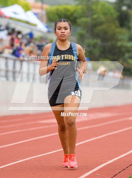 Thumbnail 2 in Viking Relays photogallery.