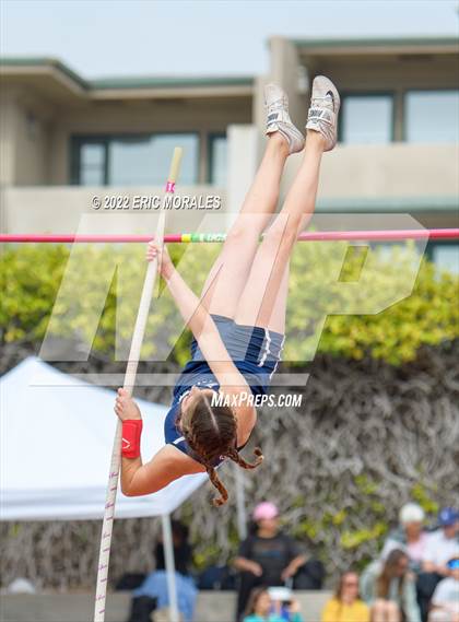 Thumbnail 3 in Viking Relays photogallery.