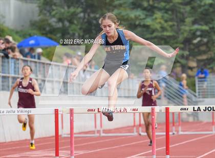 Thumbnail 2 in Viking Relays photogallery.