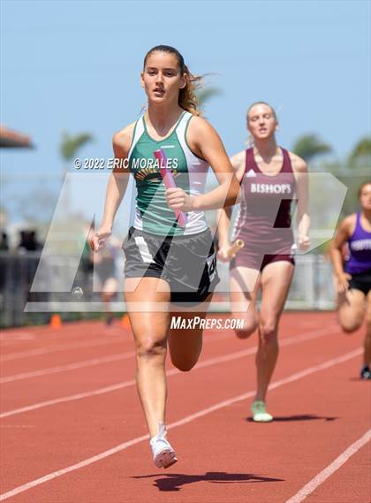 Thumbnail 3 in Viking Relays photogallery.