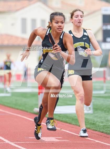 Thumbnail 1 in Viking Relays photogallery.