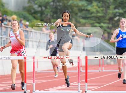 Thumbnail 1 in Viking Relays photogallery.