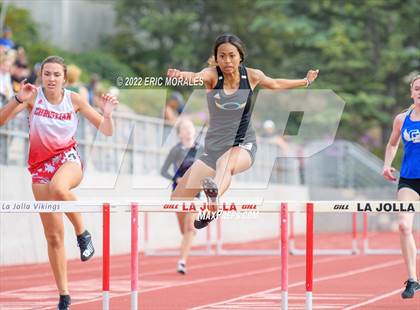 Thumbnail 2 in Viking Relays photogallery.