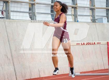 Thumbnail 2 in Viking Relays photogallery.