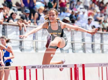 Thumbnail 2 in Viking Relays photogallery.