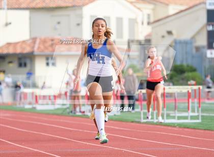 Thumbnail 1 in Viking Relays photogallery.