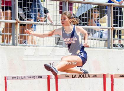 Thumbnail 2 in Viking Relays photogallery.