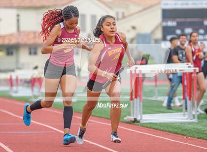 Thumbnail 2 in Viking Relays photogallery.