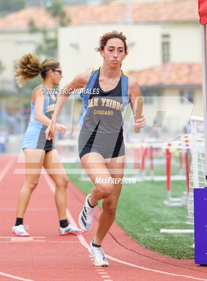 Thumbnail 2 in Viking Relays photogallery.