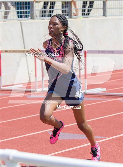 Thumbnail 1 in Viking Relays photogallery.