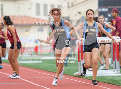 Thumbnail 1 in Viking Relays photogallery.