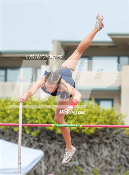 Thumbnail 1 in Viking Relays photogallery.