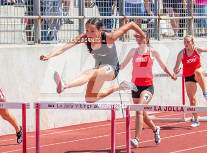 Thumbnail 3 in Viking Relays photogallery.