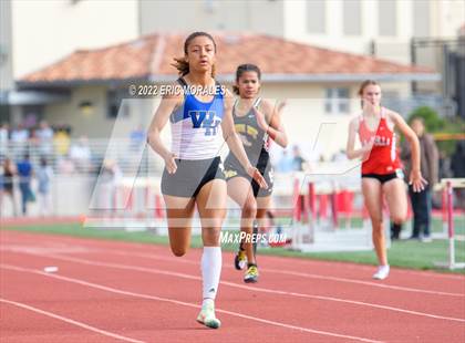 Thumbnail 3 in Viking Relays photogallery.