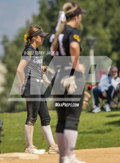 Thumbnail 3 in Capistrano Valley vs. Centennial photogallery.